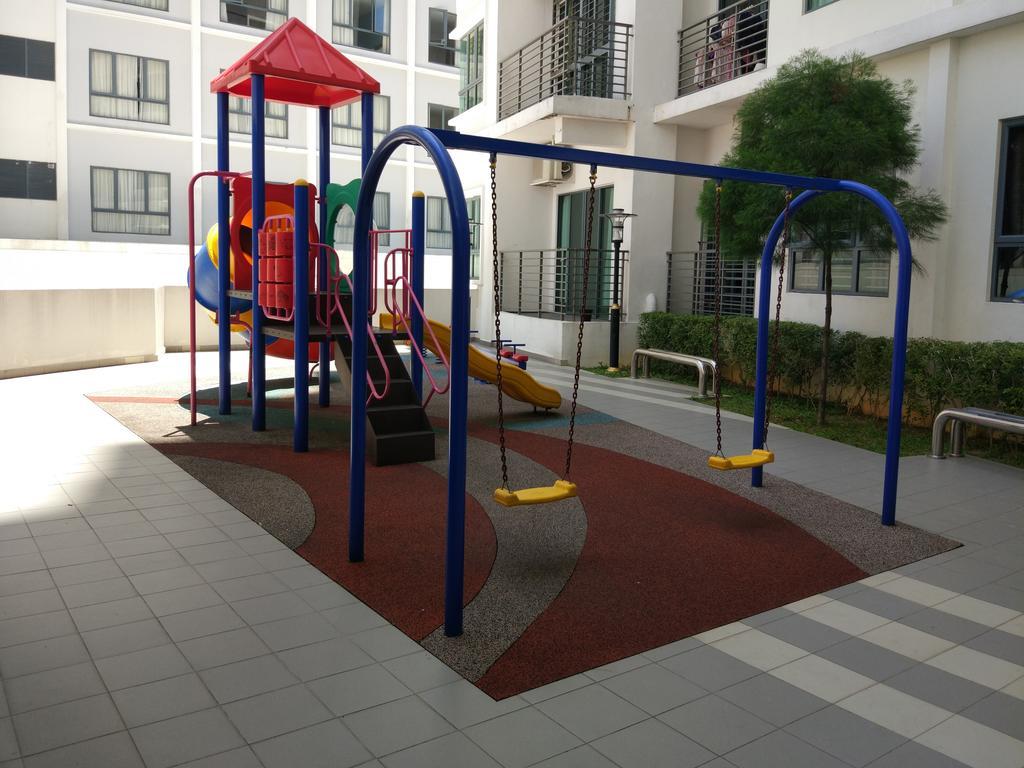 Citadines Dpulze Cyberjaya Aparthotel Exterior photo